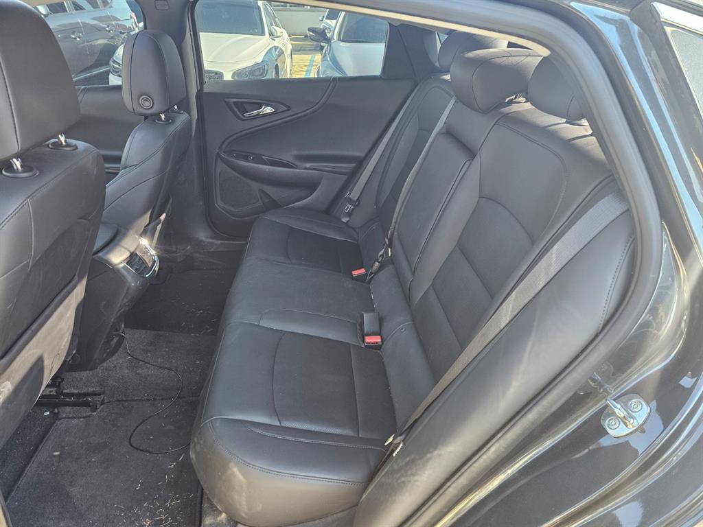 Chevrolet Malibu - Vista 10