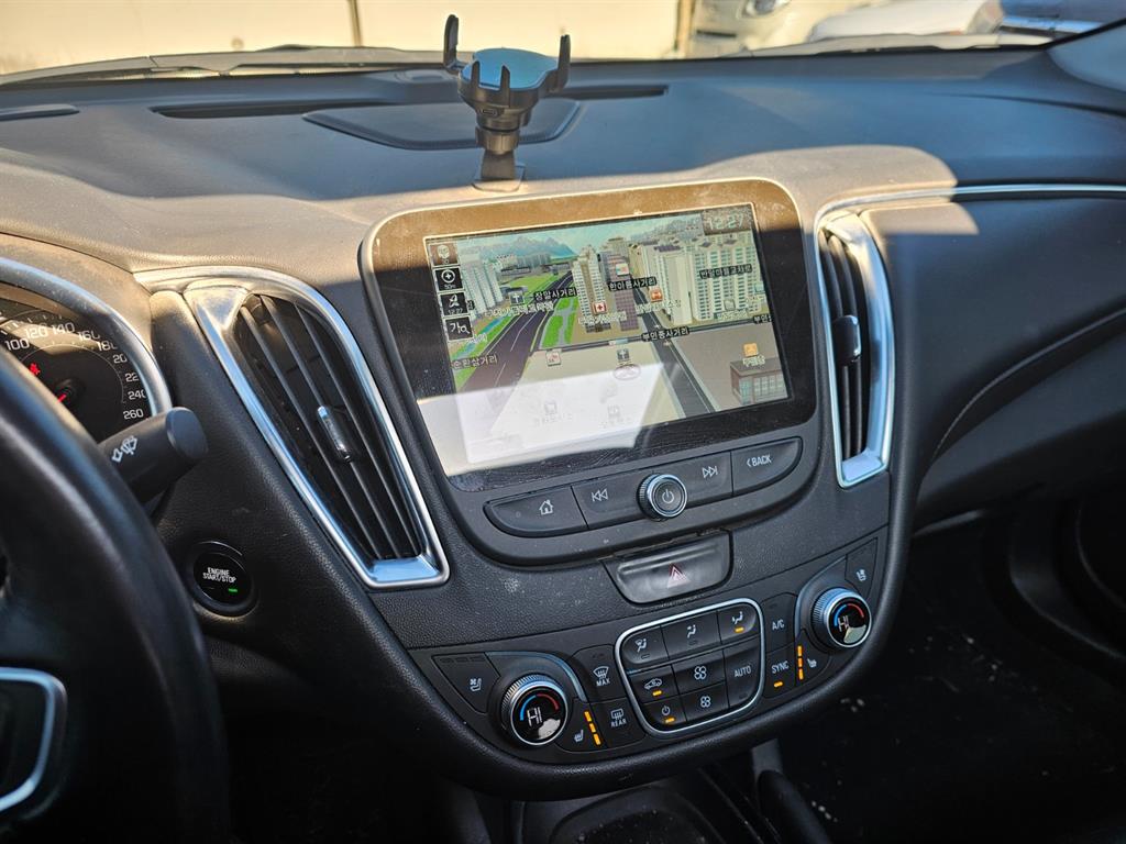 Chevrolet Malibu - Vista 11