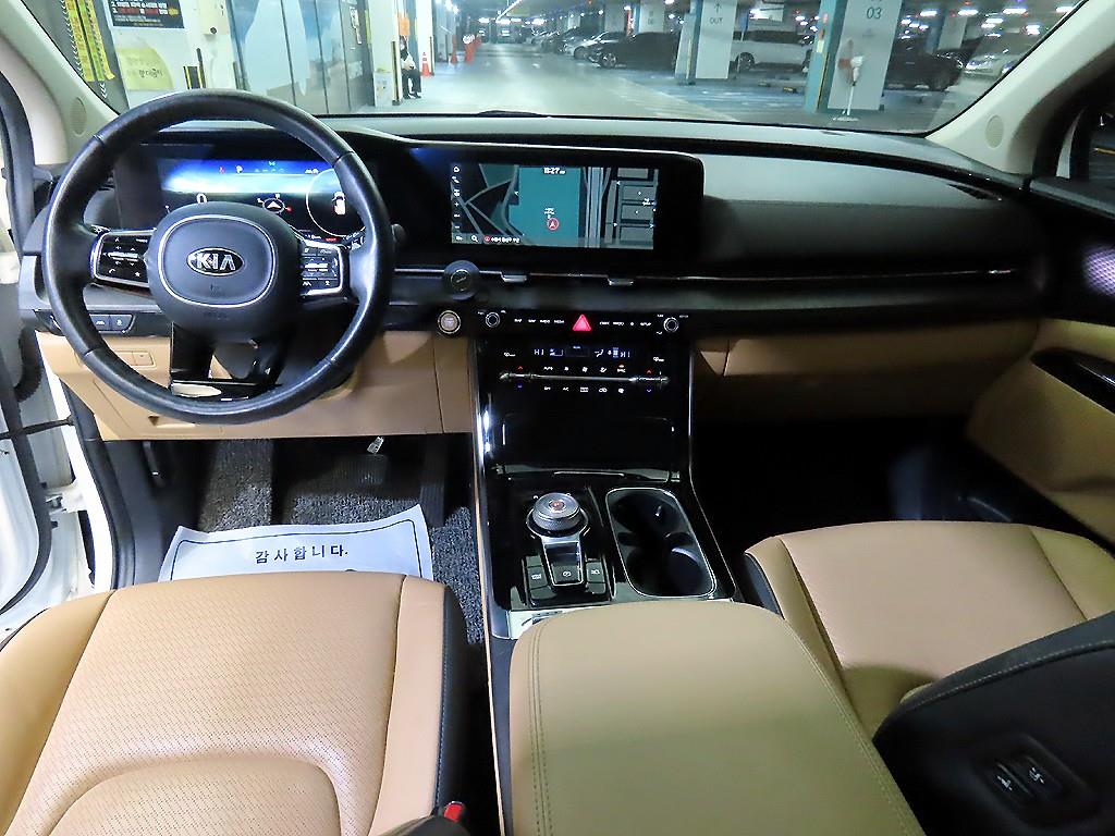 KIA Carnival - Vista 10