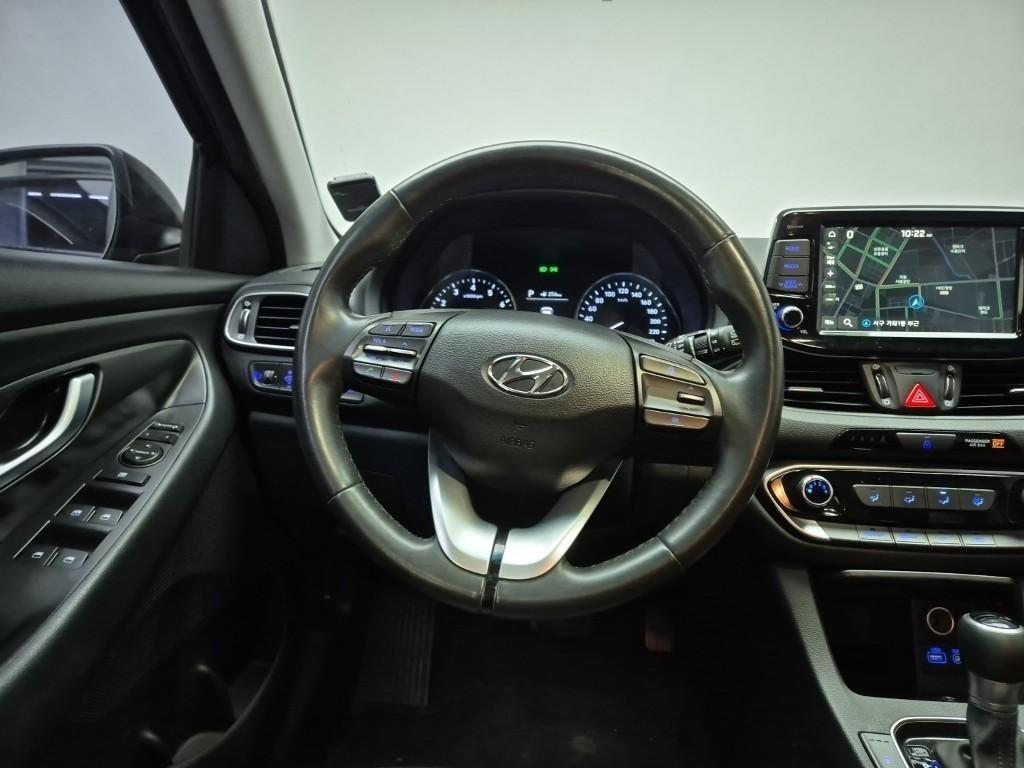 HYUNDAI i30 - Vista 9