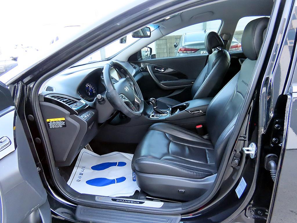 HYUNDAI Grandeur - Vista 5