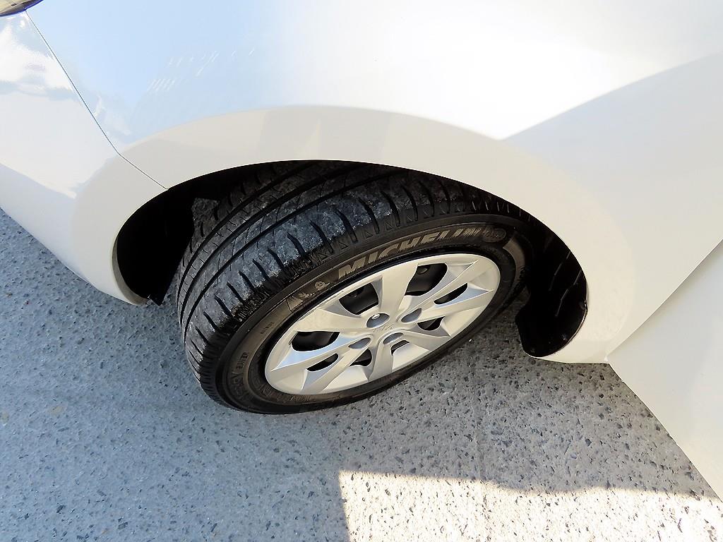 KIA Pride 2012 Blanco - Importación desde Corea - HF Imports Iquique - Foto 18