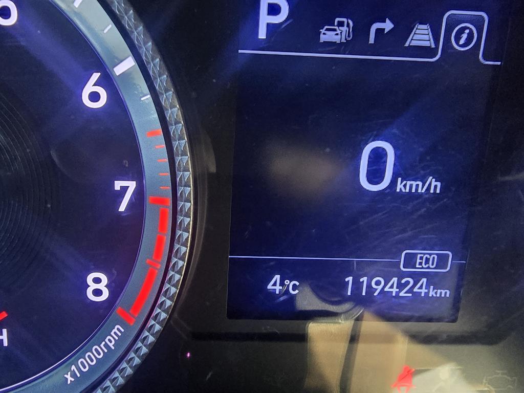 HYUNDAI Sonata - Vista 6