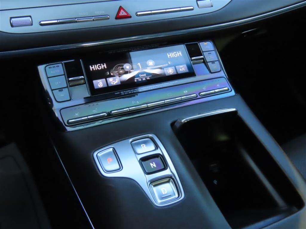 HYUNDAI Grandeur - Vista 11