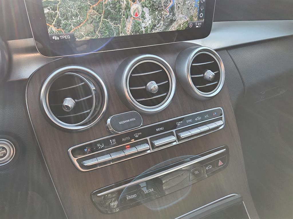 Mercedes Benz C Class 2019 Verde - Importación desde Corea - HF Imports Iquique - Foto 14