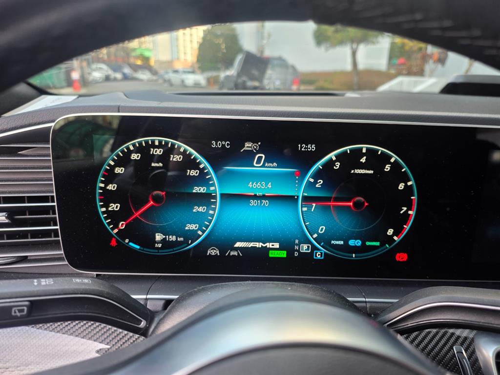 Mercedes Benz GLE Class - Vista 11