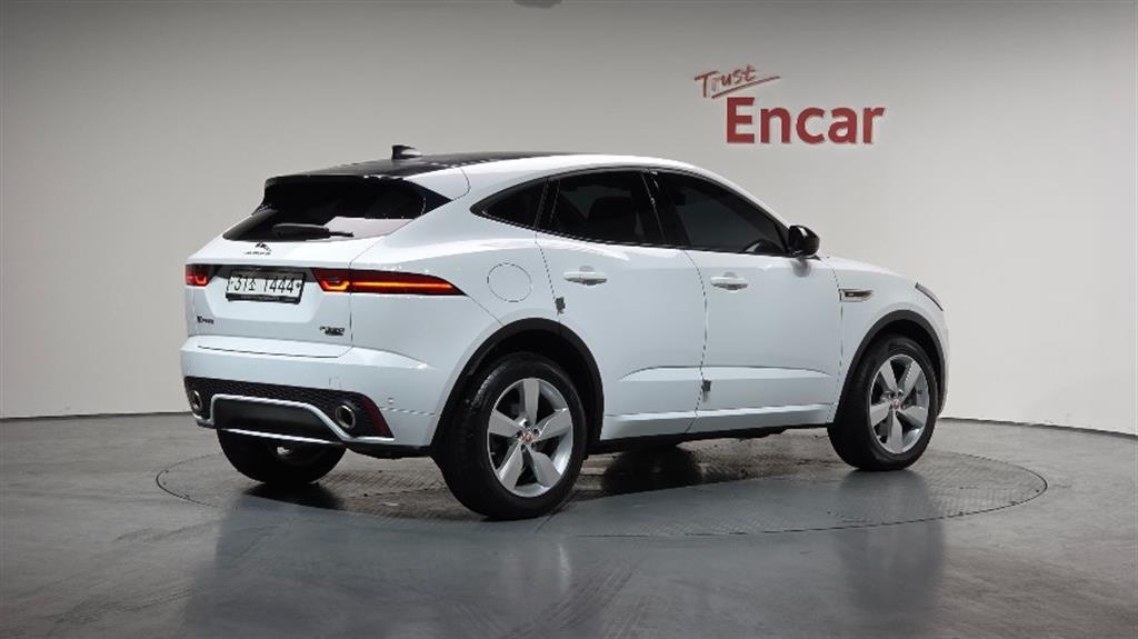 Jaguar E-PACE - Vista 2