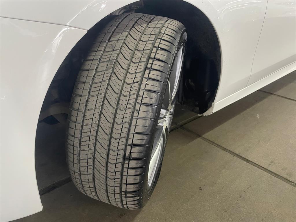 Mercedes Benz E class - Vista 6