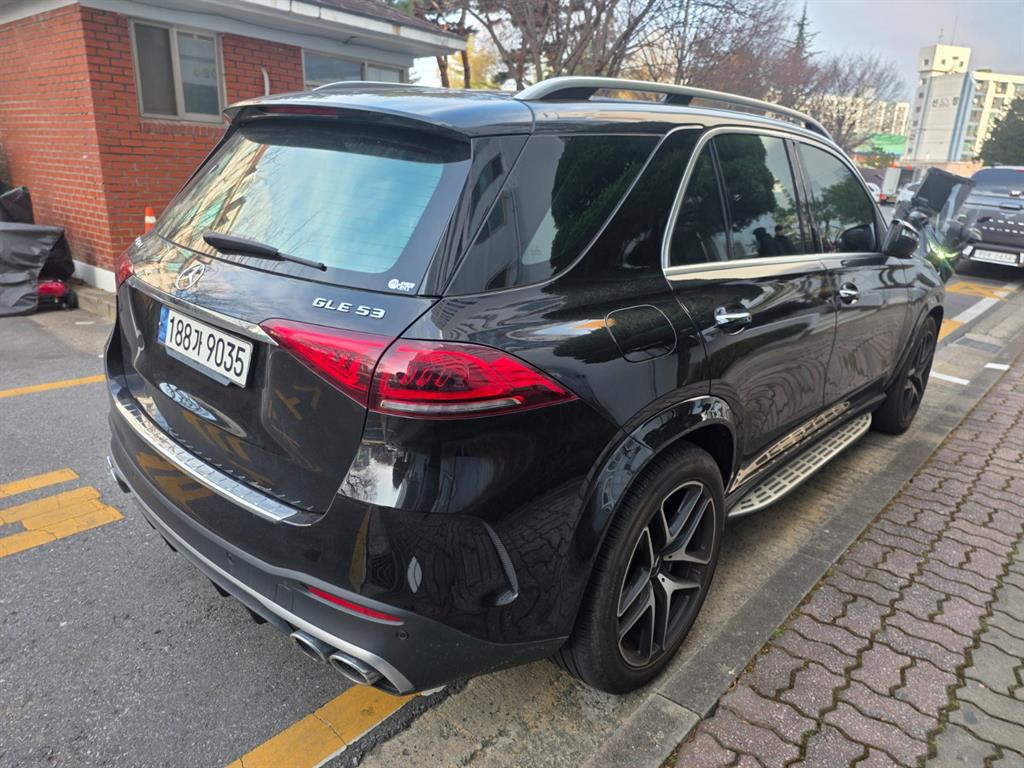 Mercedes Benz GLE Class - Vista 6