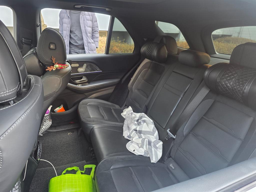 Mercedes Benz GLE Class - Vista 7