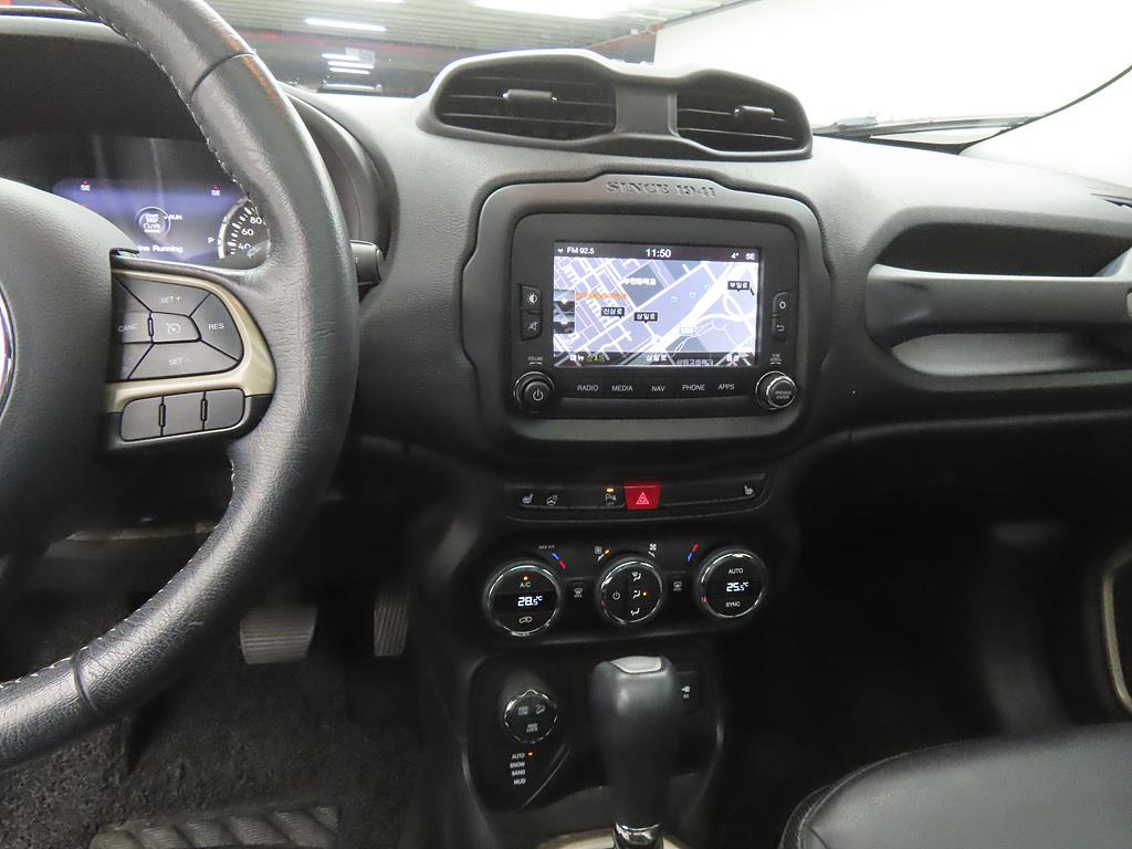 Jeep Renegade - Vista 10