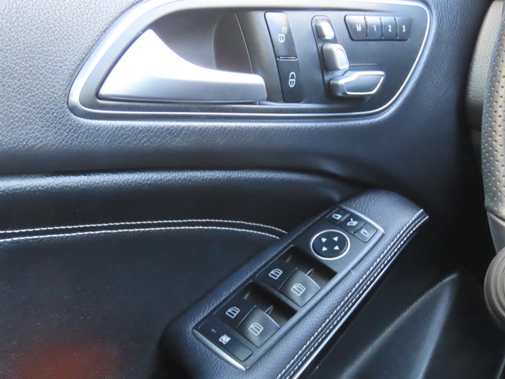 Mercedes Benz GLA Class 2019 Blanco - Importación desde Corea - HF Imports Iquique - Foto 9