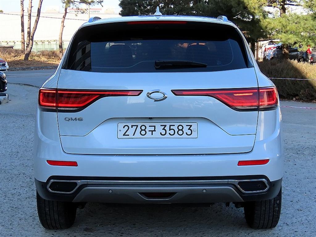 SAMSUNG QM6 - Vista 4