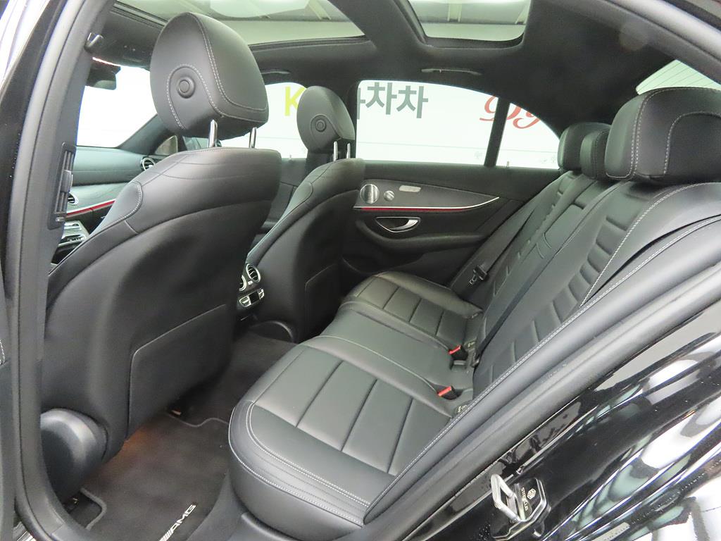 Mercedes Benz E class - Vista 6