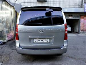 HYUNDAI Starex - Vista 6