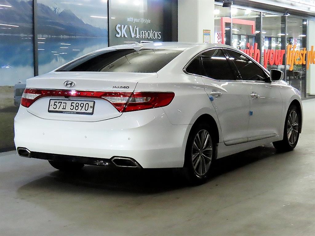 HYUNDAI Grandeur - Vista 4
