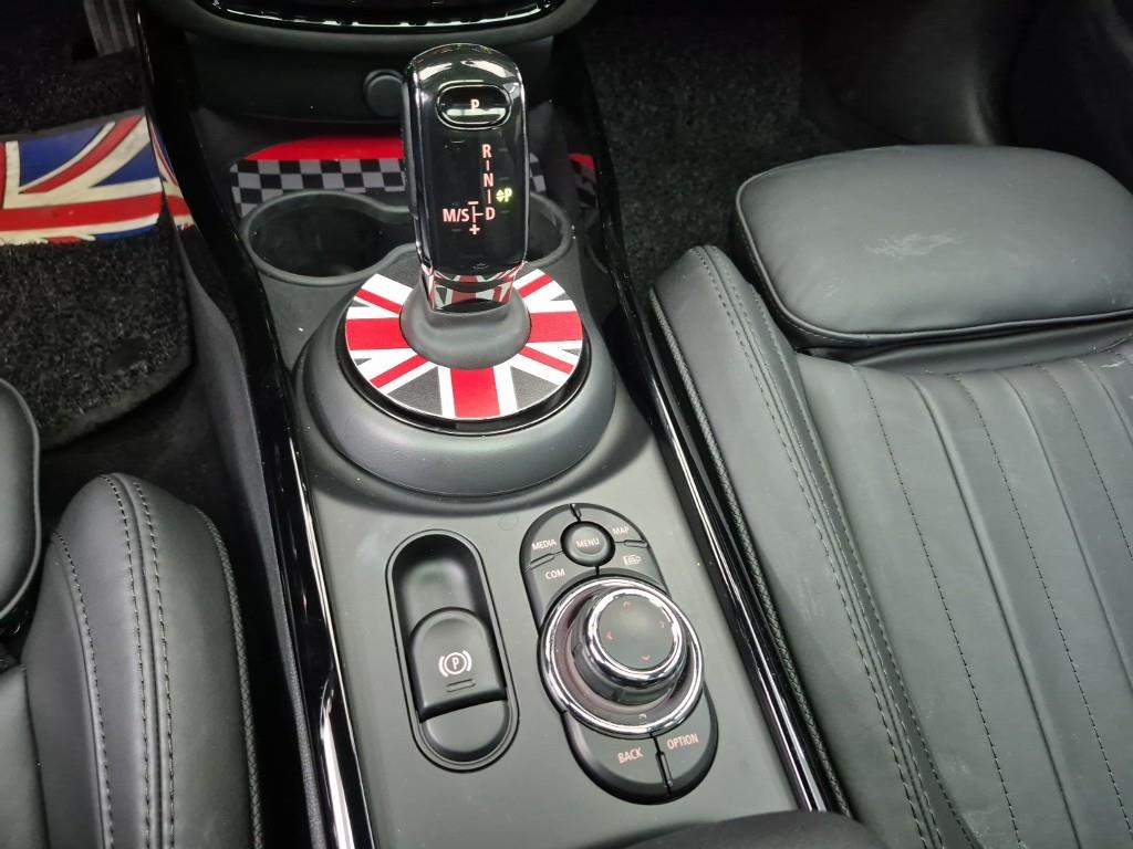 Mini Clubman - Vista 8