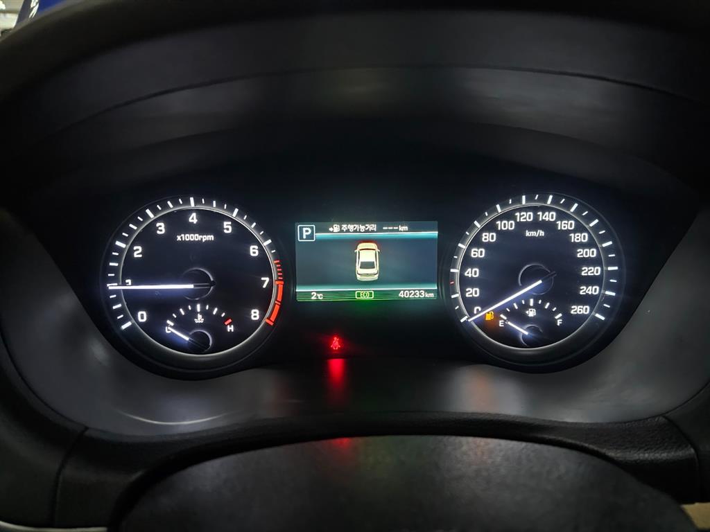 Genesis G80 - Vista 6