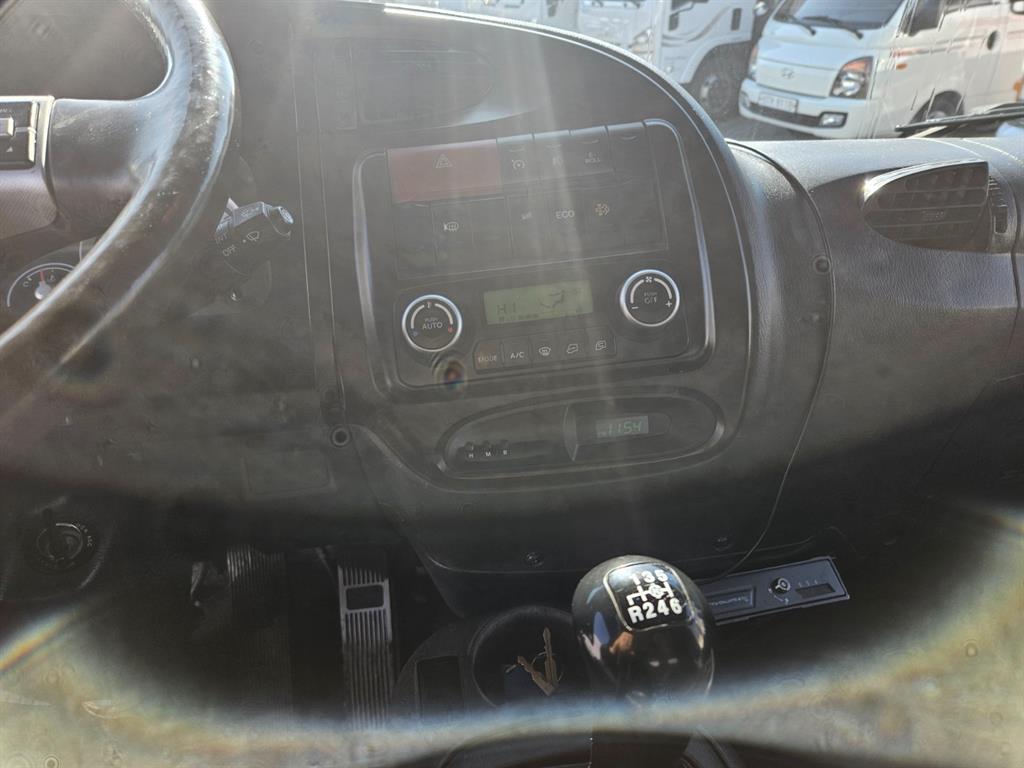 medium and large cargo apChoukJingae - Vista 10