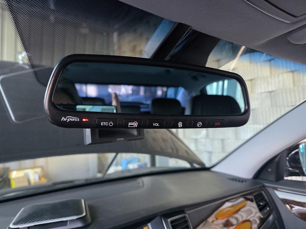 HYUNDAI Equus - Vista 11