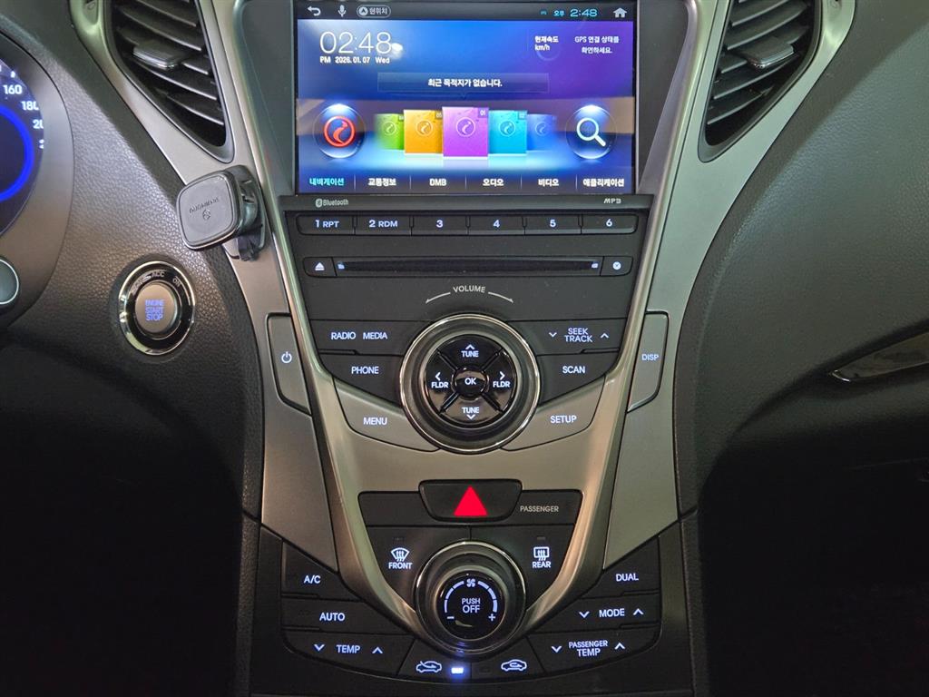 HYUNDAI Grandeur - Vista 11