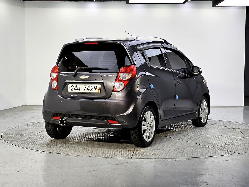 Chevrolet Spark - Vista 4