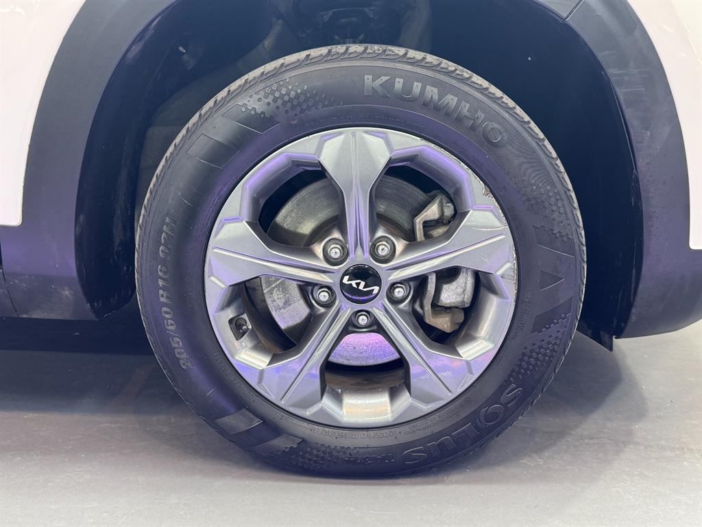 KIA Seltos - Vista 6