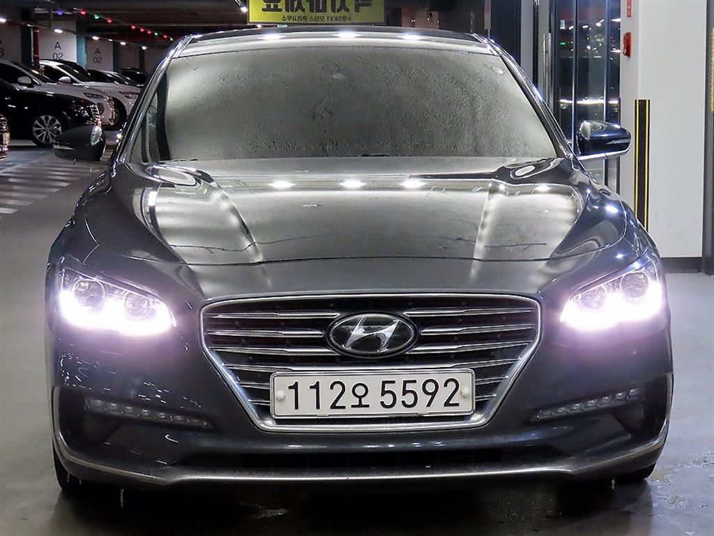 HYUNDAI Grandeur - Vista 2