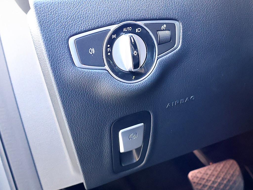 Mercedes Benz E class 2021 Gris - Importación desde Corea - HF Imports Iquique - Foto 11