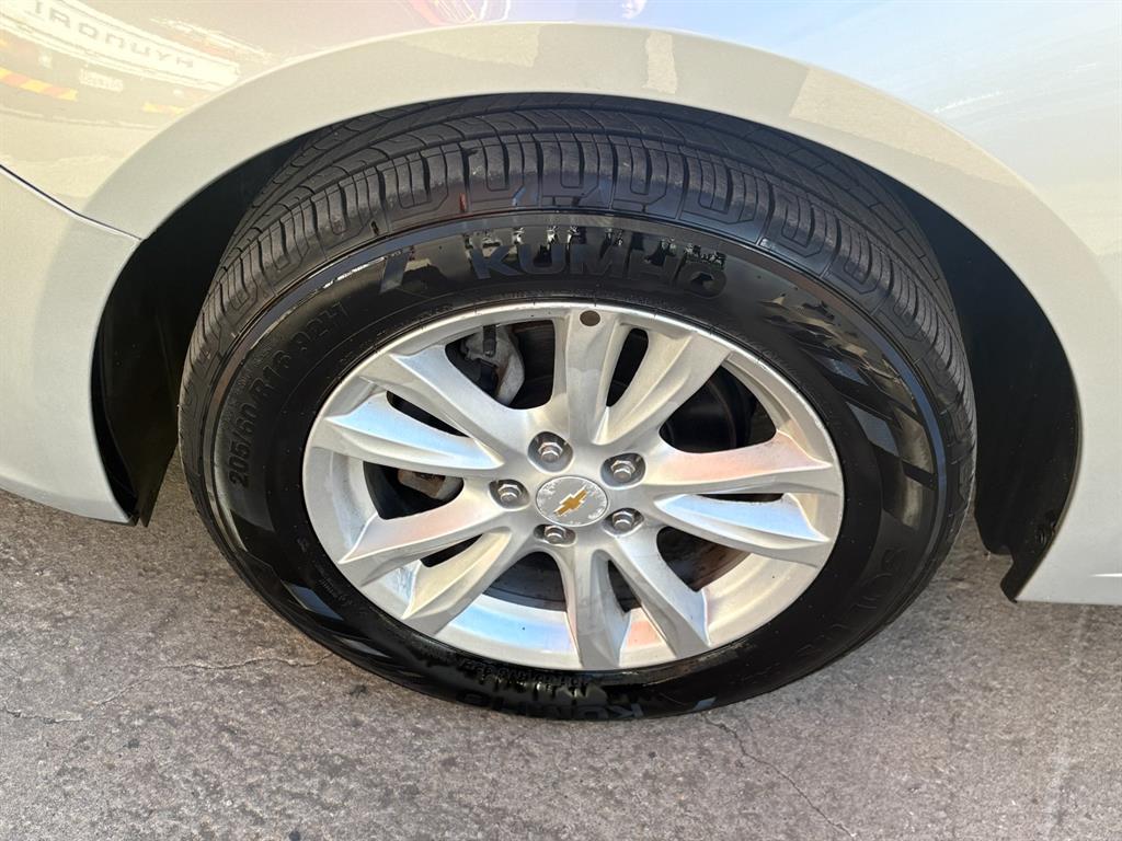 Chevrolet Cruise - Vista 8