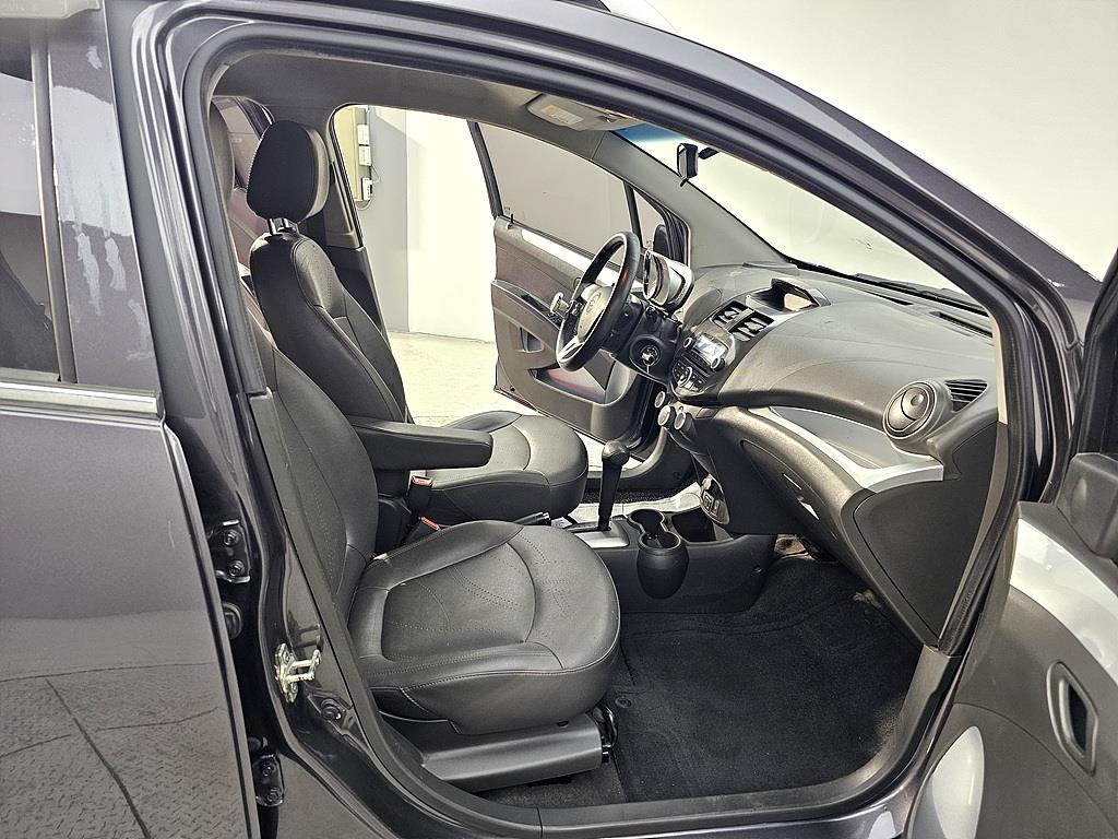 Chevrolet Spark - Vista 11