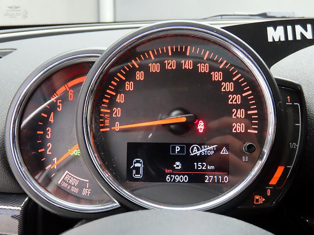 Mini Clubman - Vista 8