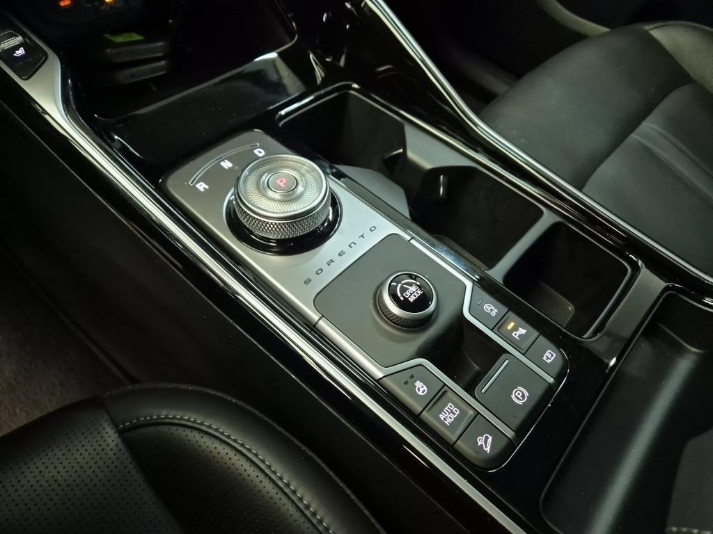 KIA Sorento - Vista 8