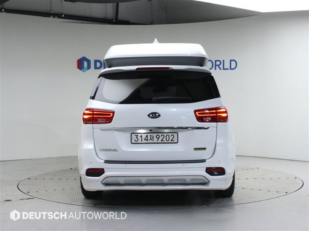 KIA Carnival - Vista 4