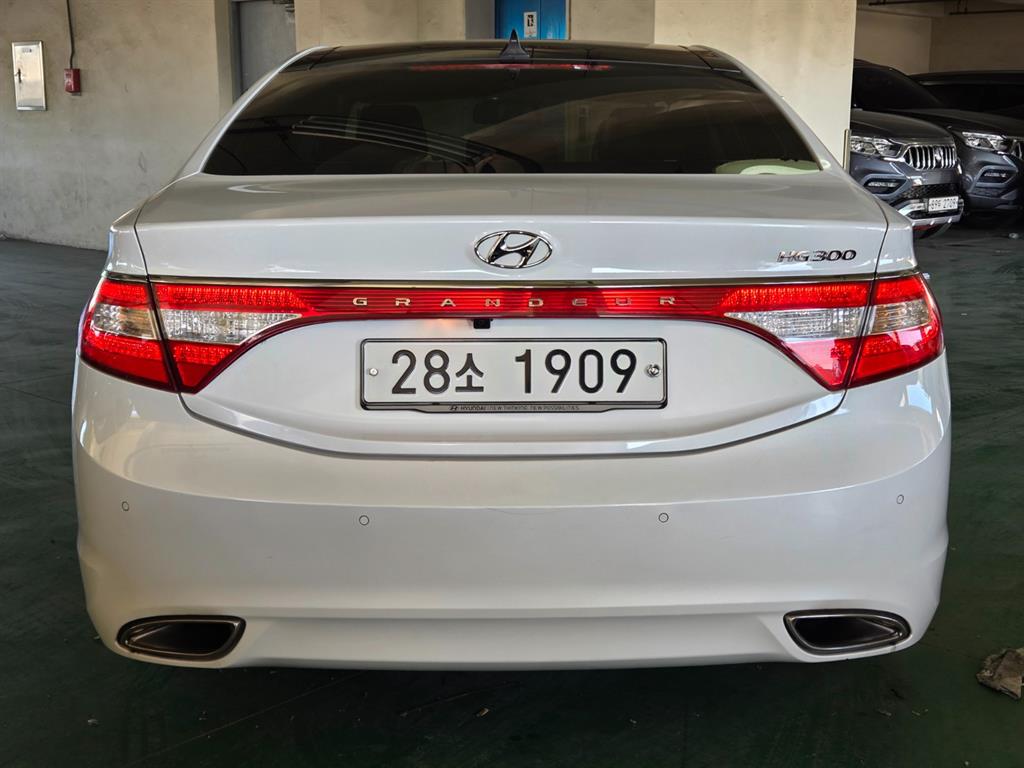 HYUNDAI Grandeur - Vista 4