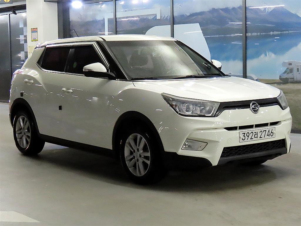 Ssangyong Tivoli 2015 Blanco - Importación desde Corea - HF Imports Iquique - Foto 1