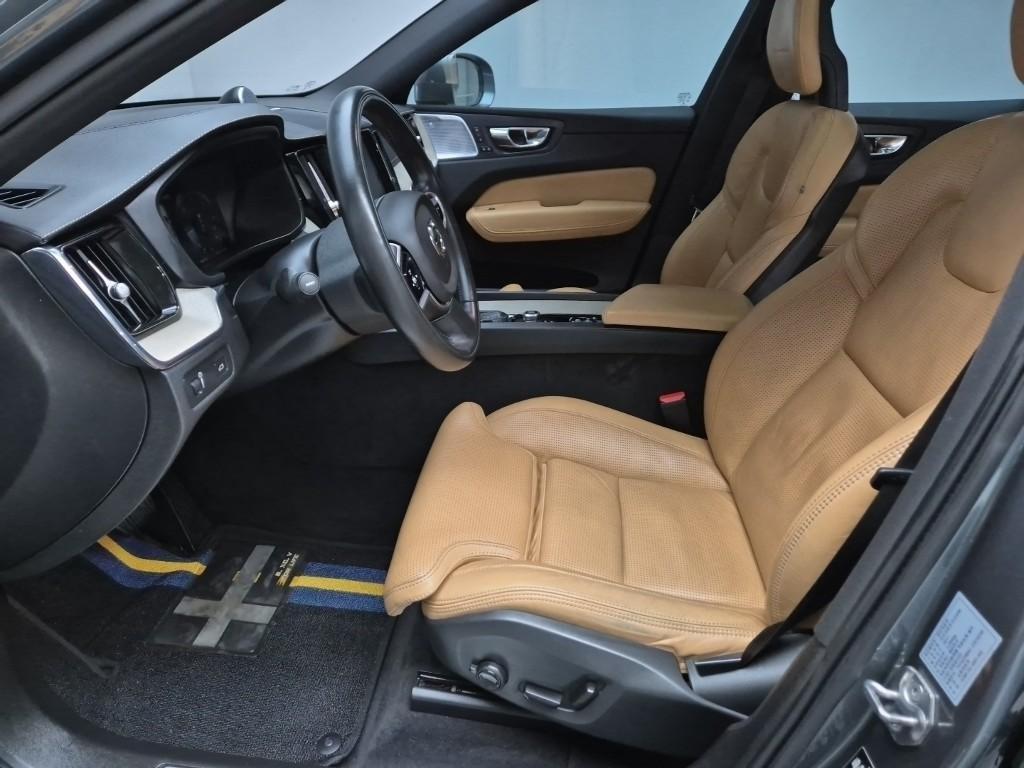 Volvo XC60 - Vista 11