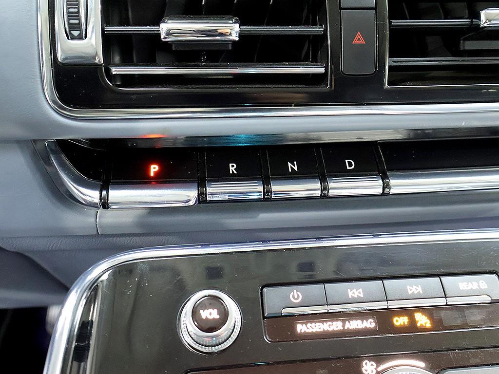 Lincoln Navigator 2019 Negro - Importación desde Corea - HF Imports Iquique - Foto 11