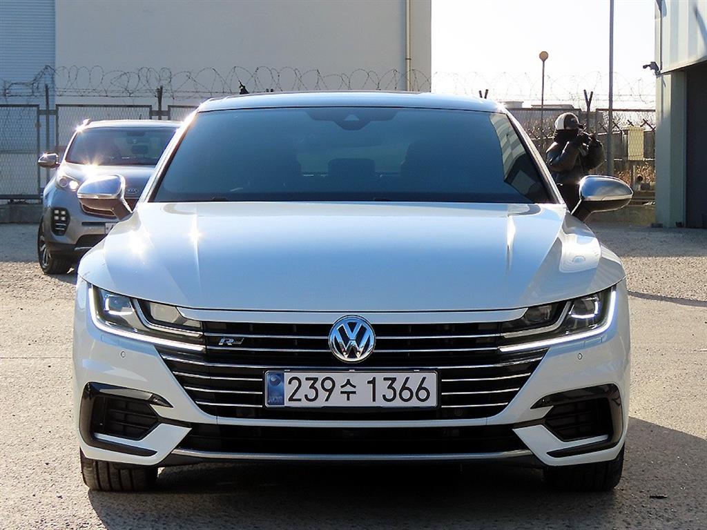 Volkswagen Arteon - Vista 2