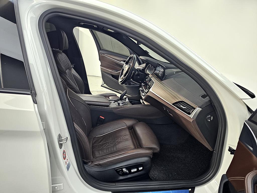 BMW 5 Series - Vista 10