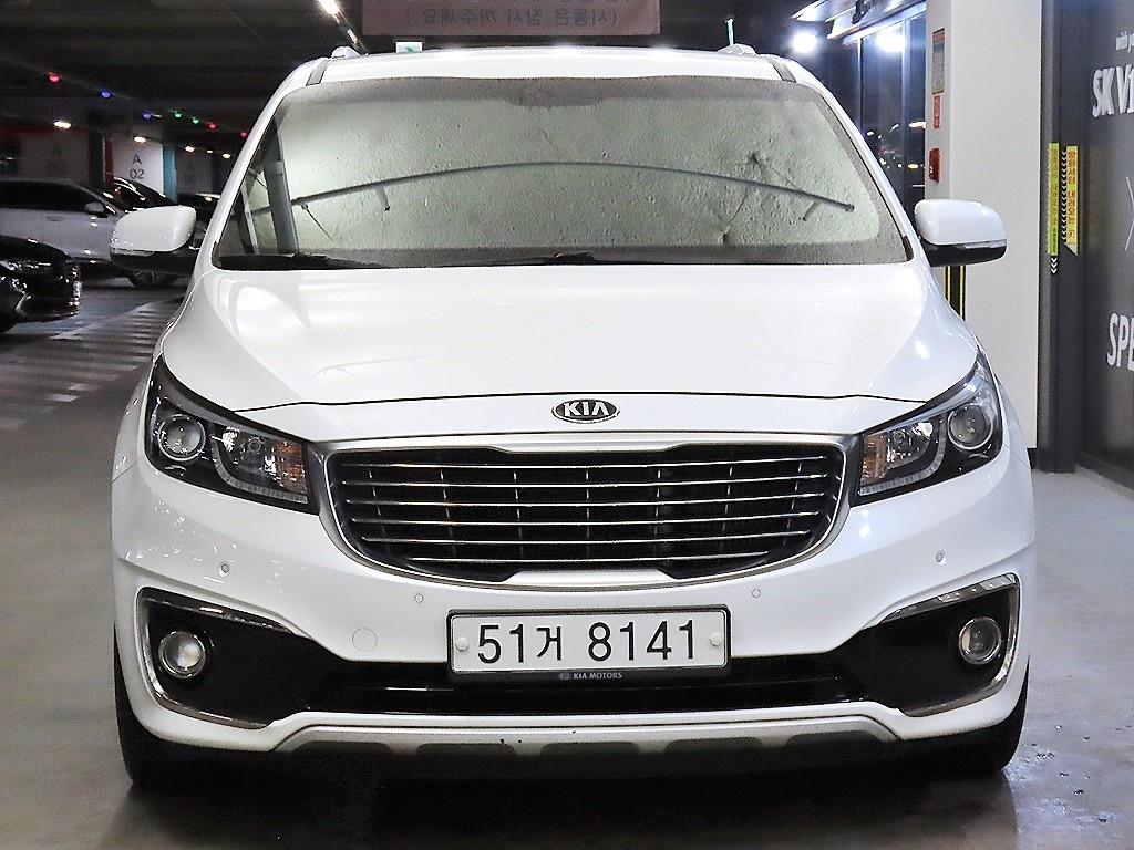 KIA Carnival - Vista 2
