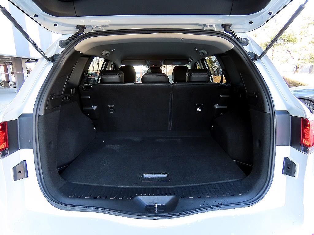 SAMSUNG QM6 2023 Blanco - Importación desde Corea - HF Imports Iquique - Foto 18