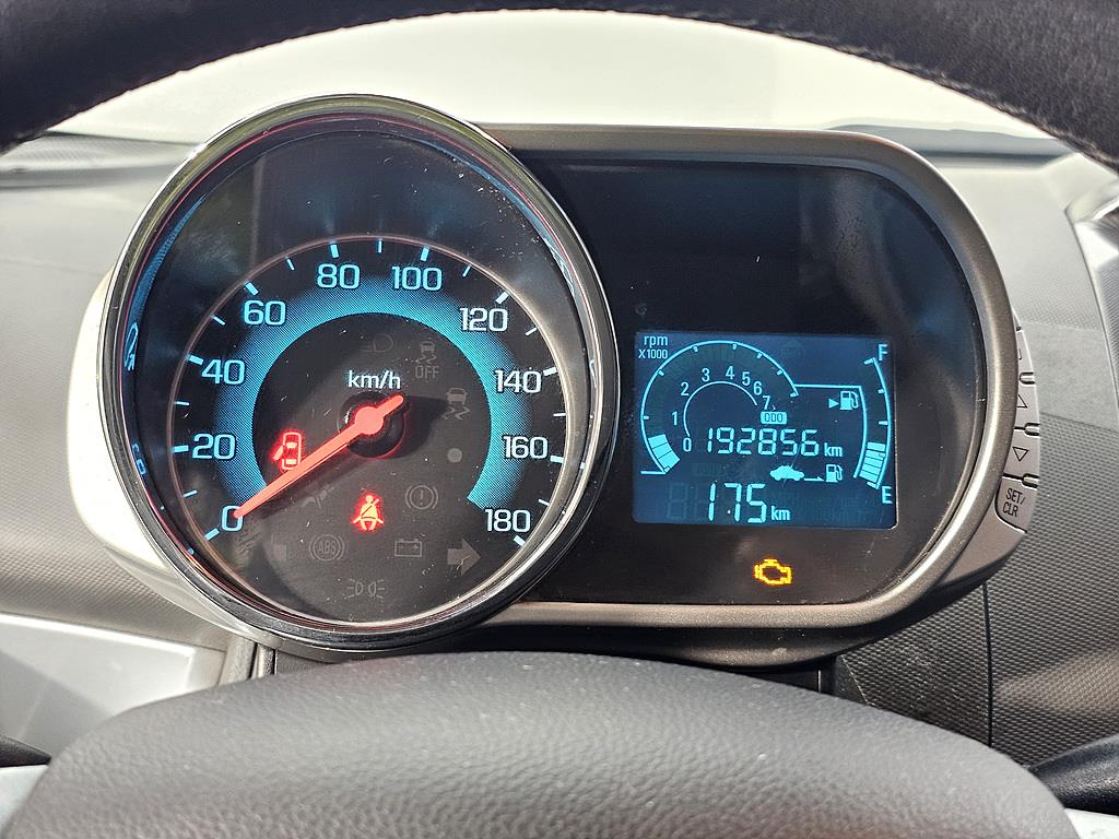 Chevrolet Spark - Vista 7