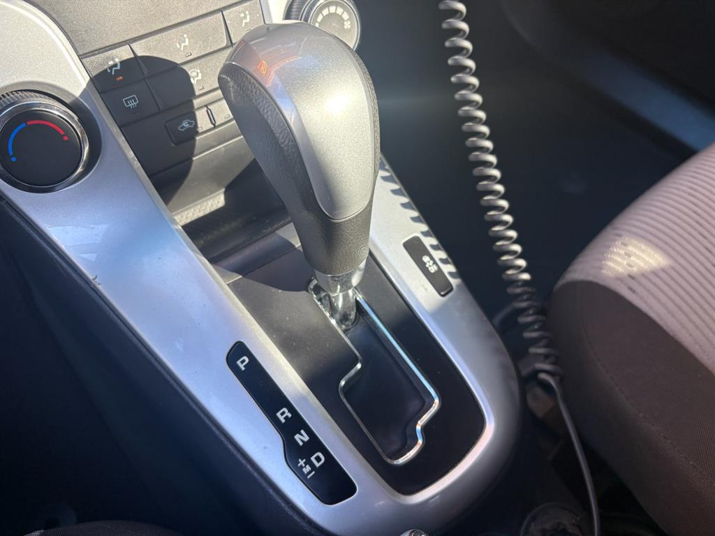 Chevrolet Cruise - Vista 9