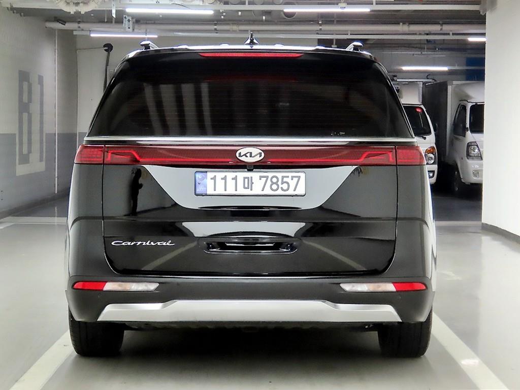 KIA Carnival - Vista 3