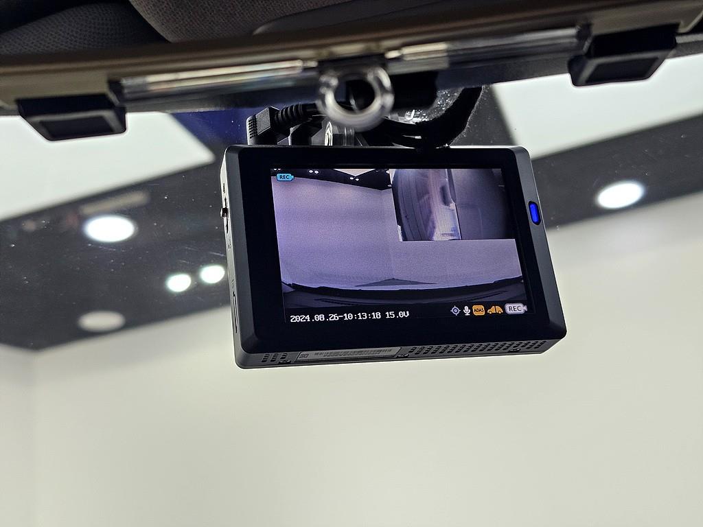 HYUNDAI Avante - Vista 12