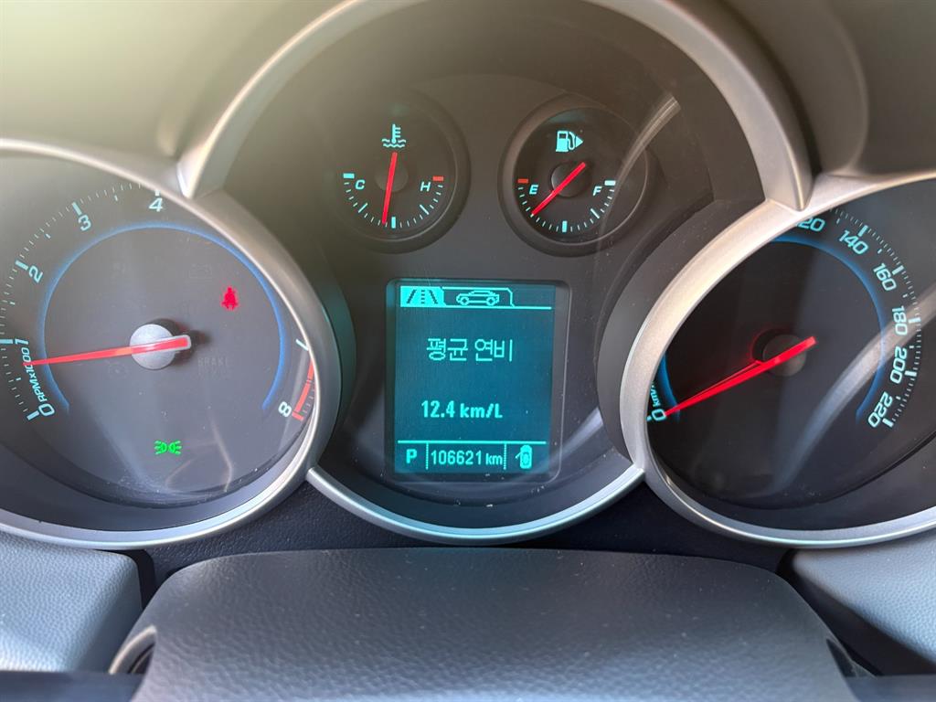 Chevrolet Cruise - Vista 6