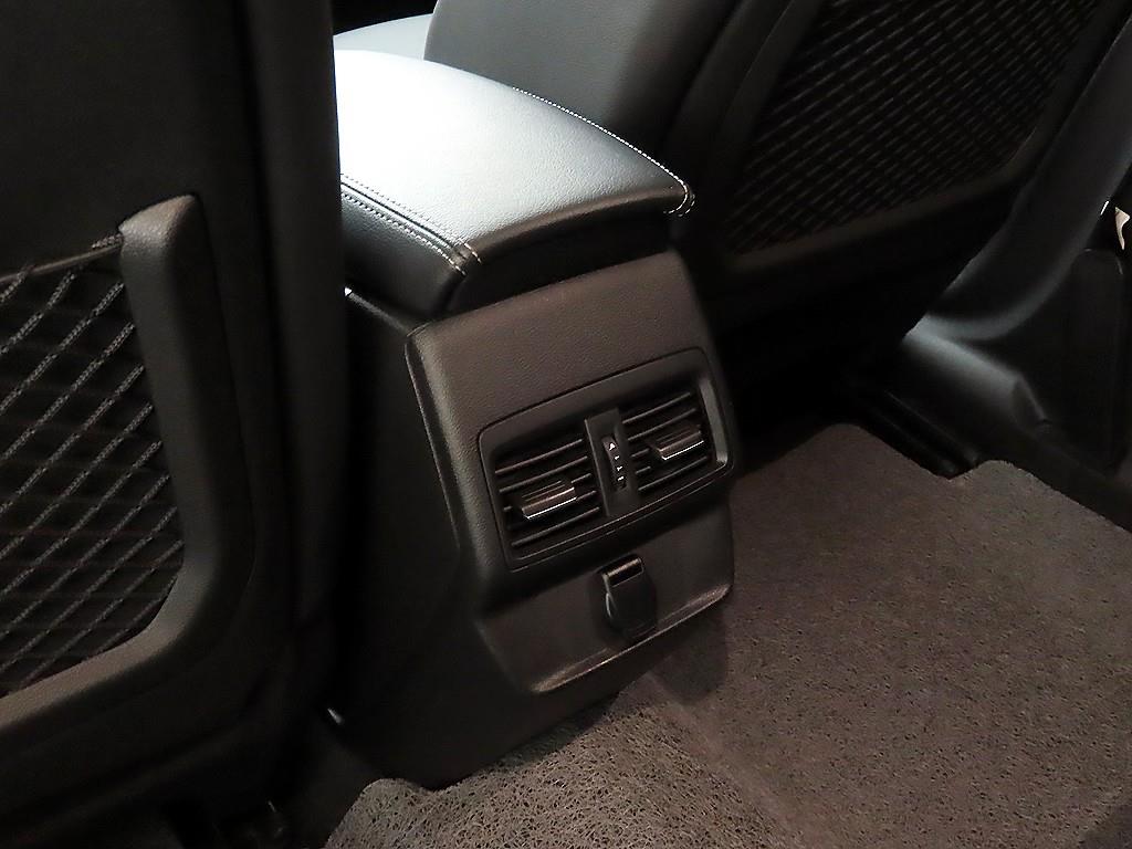 SAMSUNG QM6 - Vista 11