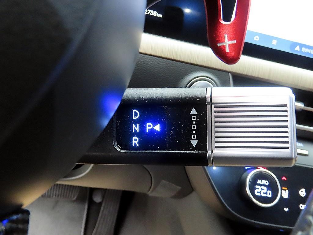 HYUNDAI Sonata - Vista 10