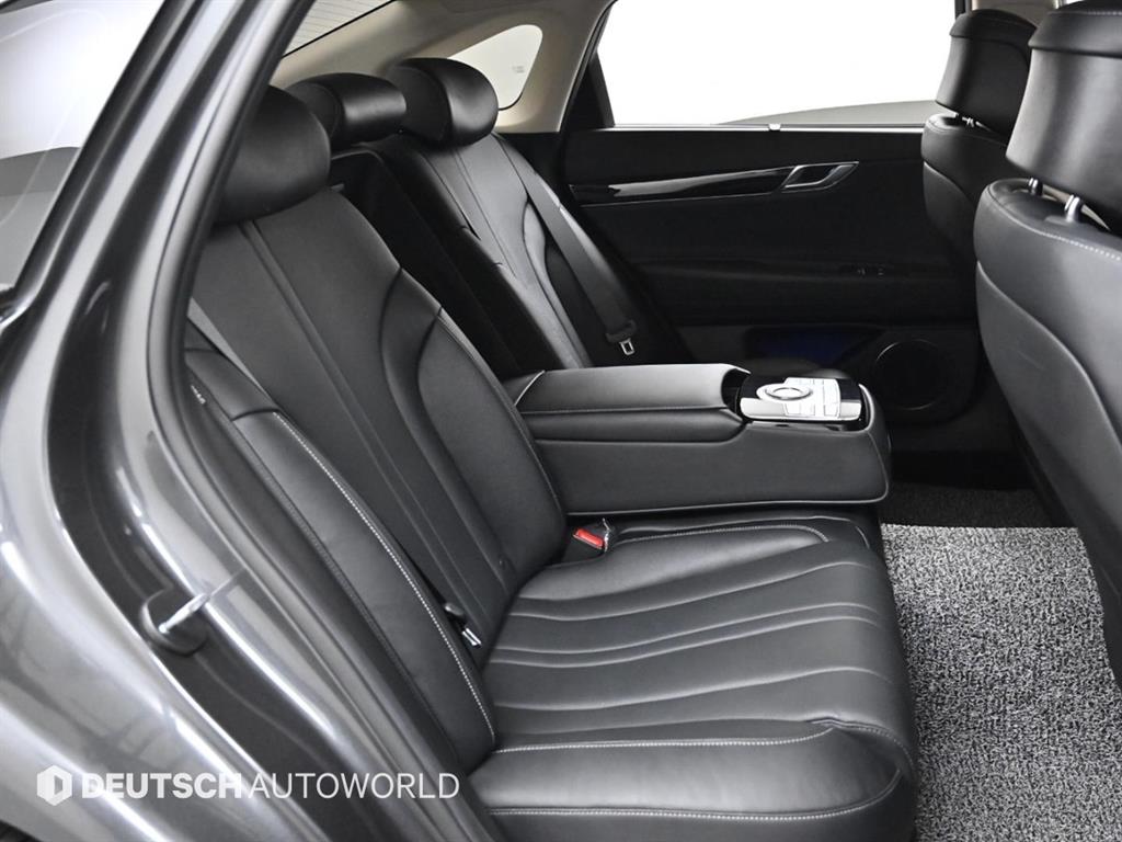 Genesis G80 - Vista 12